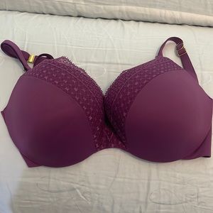 Brand new with tags! Plum Victoria Secret Incredible Bra size 34D